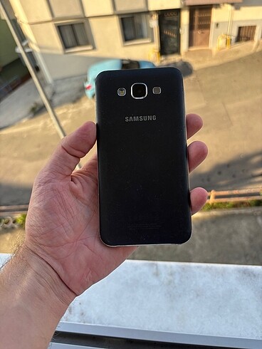 SAMSUNG E7
