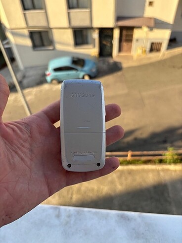SAMSUNG E250