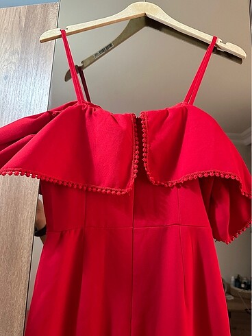 36 Beden kırmızı Renk Trendyomilla kırmızı elbise