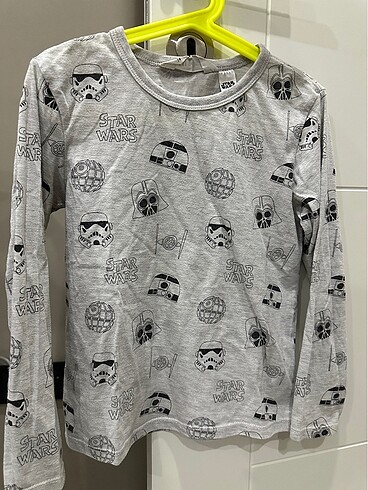 H&M 6-8 yaş starwars gri t-shirt