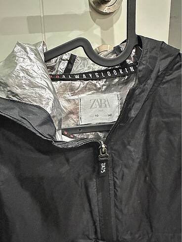 Zara 10 yaş siyah yağmurluk sayılı kullanıldı temiz sorunsuz - Görsel 6