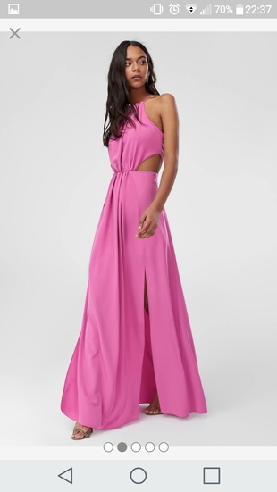 Pembe elbise