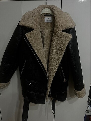 Stradivarius suni kürklü biker ceket