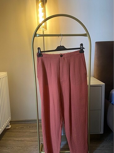 Havuç tipi pantolon Mango