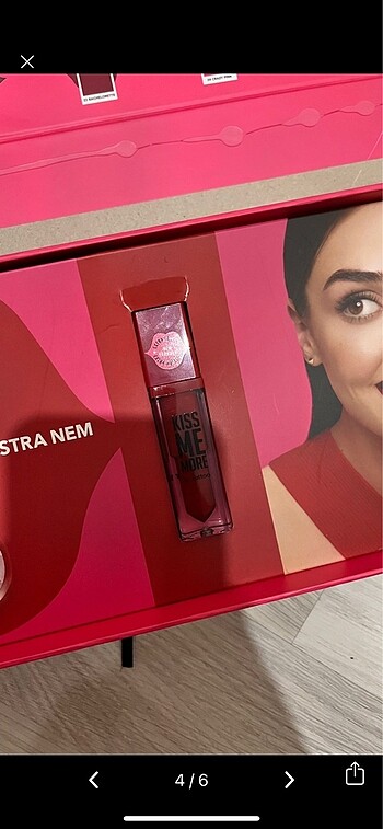 Beden bordo Renk flormar ruj