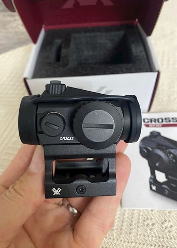 Vortex Crossfire Kırmızı Noktalı Dürbün - Görsel 4