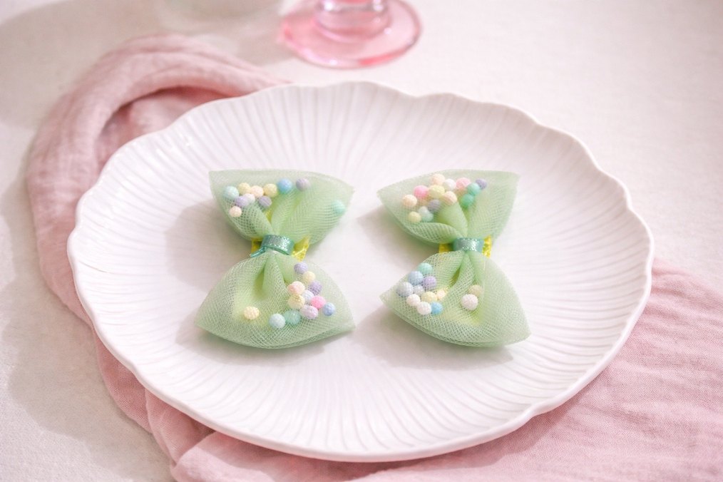 Bej Dantel Nakışlı Çocuk Toka - Görsel 4