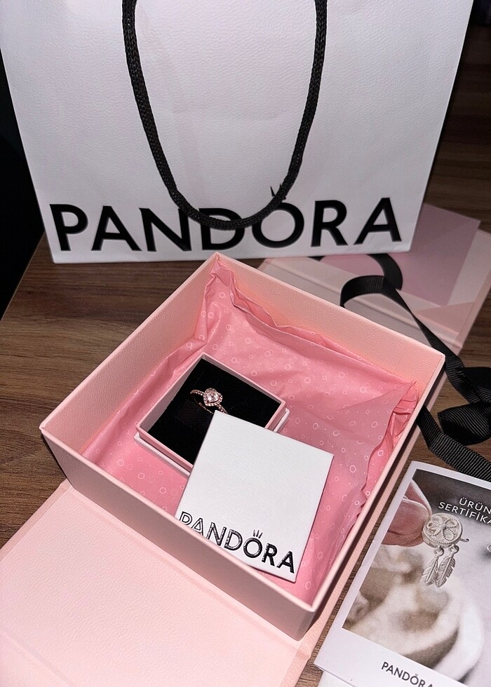 PANDORA Işıltılı Yüksek Kalp Taşlı Yüzük - Görsel 2