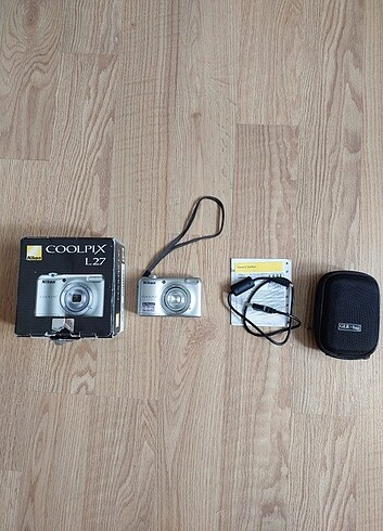 Nikon Coolpix L-27 Dijital Fotoğraf Makinesi