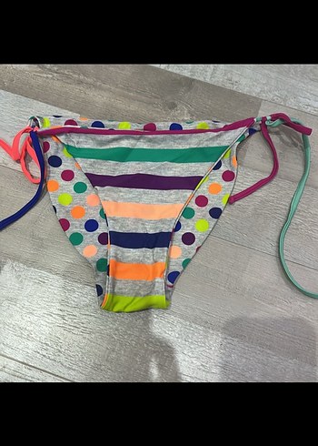 36 Beden Renkli Bağlamalı Mini Bikini Seti