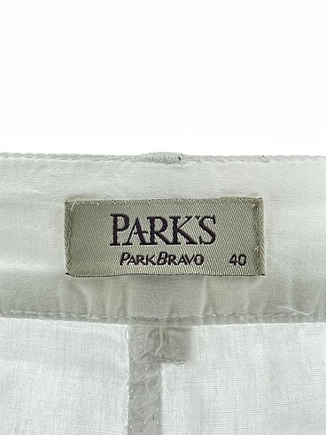 40 Beden beyaz Renk Park Bravo Mini Şort %70 İndirimli.