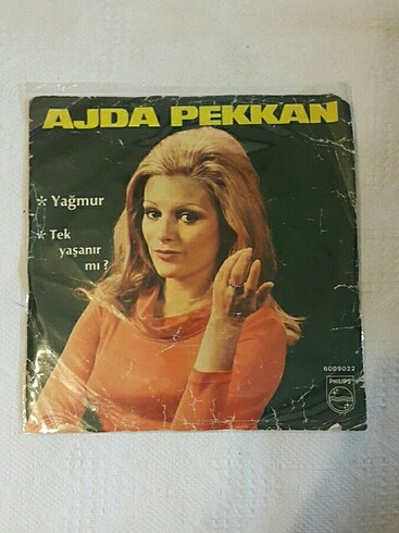 Ajda Pekkan 45'lik Plak- Yağmur- tek yaşanır mı