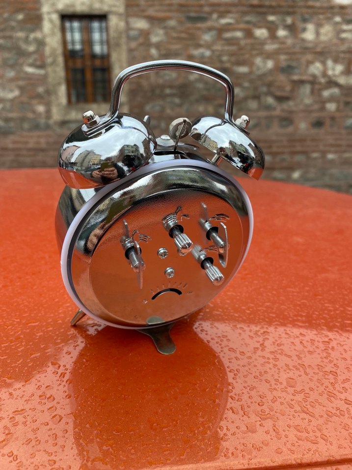 Renkli Çift Zilli Masa Saati Turuncu - Görsel 3