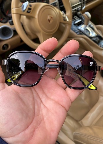 Sarı Tokalı Ray-Ban Kadın Güneş Gözlüğü - Görsel 3