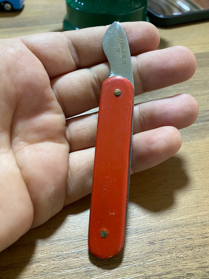 Kırmızı Saat çakısı longines - Görsel 2