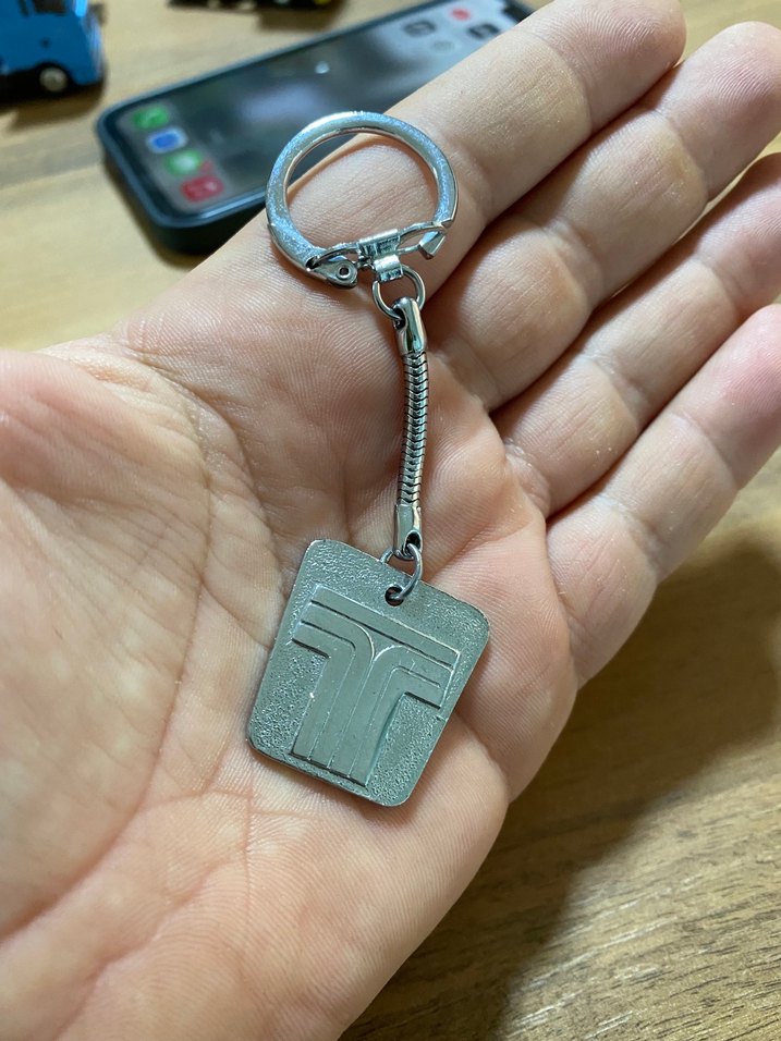 Gri Minimalist TOFAŞ ANAHTARLIK - Görsel 2