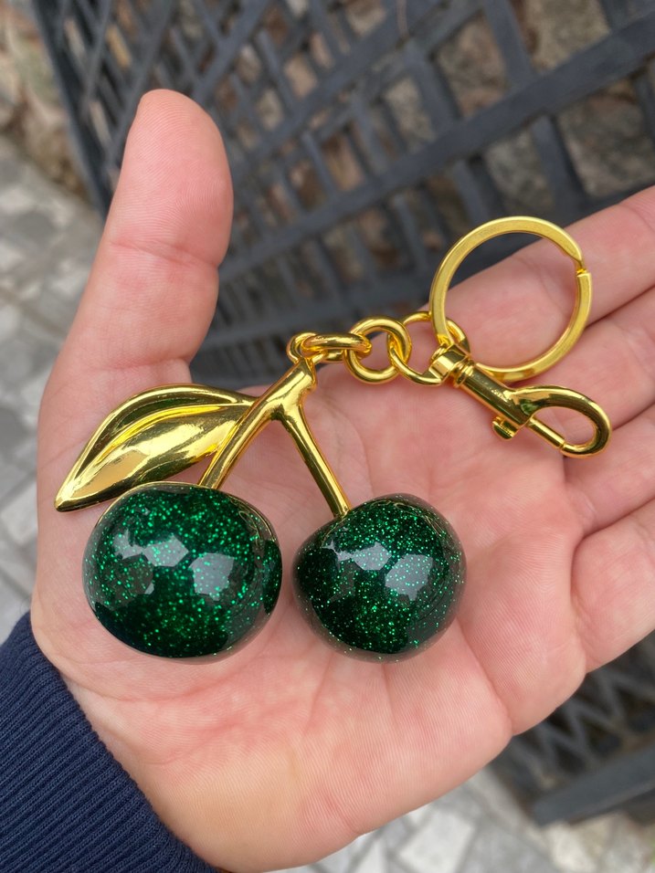 Parlak Yeşil Simli Kiraz Anahtarlık - Görsel 3