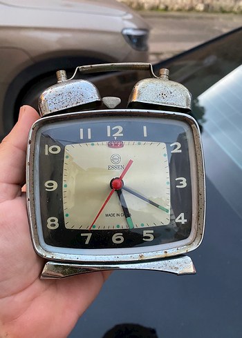 Yeşil Metal Çift Çanlı Masa Saati - Görsel 4