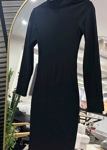 Siyah Yüksek Yakalı Uzun Kollu Kadın Elbise - Görsel 2