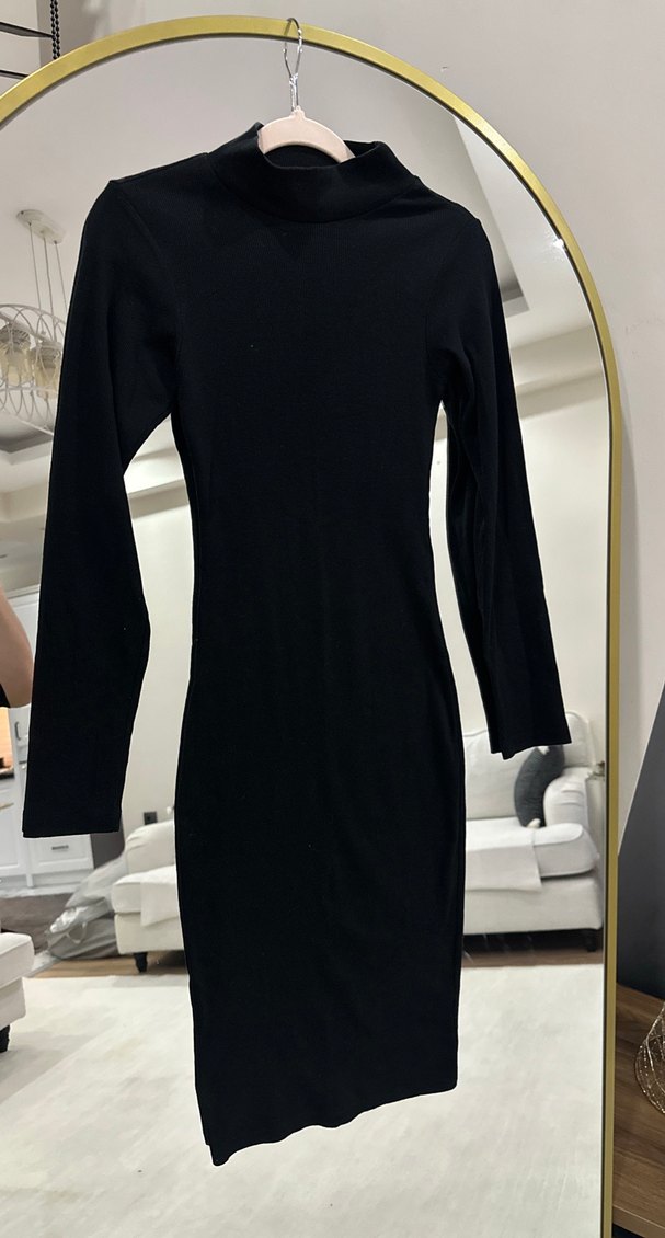 Siyah Yüksek Yakalı Uzun Kollu Kadın Elbise - Görsel 3