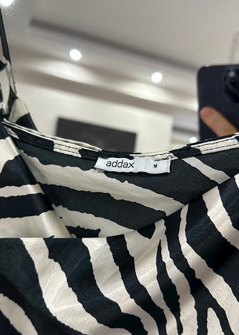 Zebra Desenli Mini Kadın Askılı Bluz Saten - Görsel 3