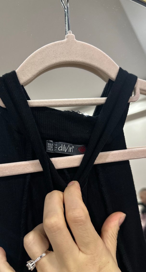 Siyah Uzun Drapeli Kolsuz Elbise - Görsel 2