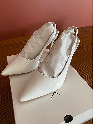 38 no Beyaz arkadan lastikli rugan stiletto - Görsel 2