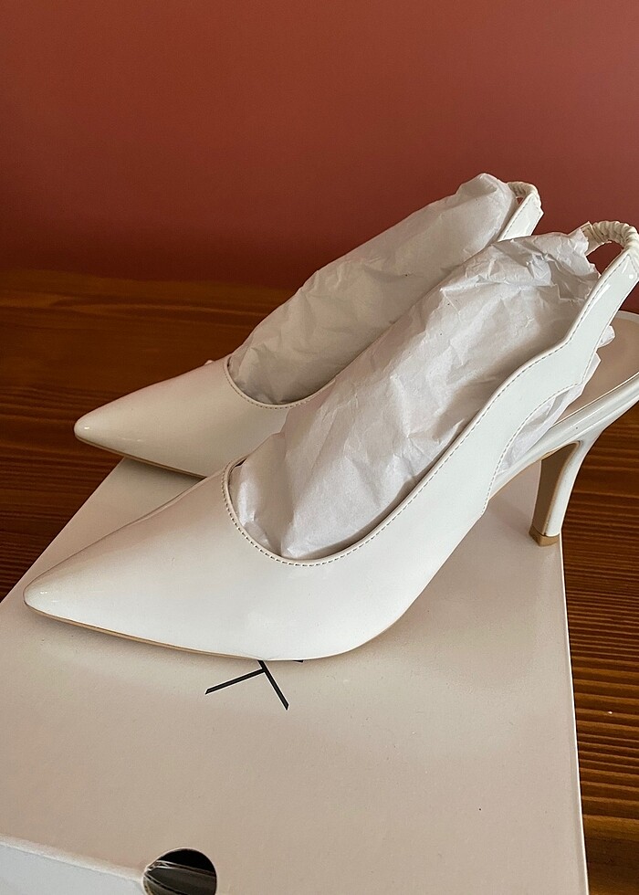 38 no Beyaz arkadan lastikli rugan stiletto - Görsel 3