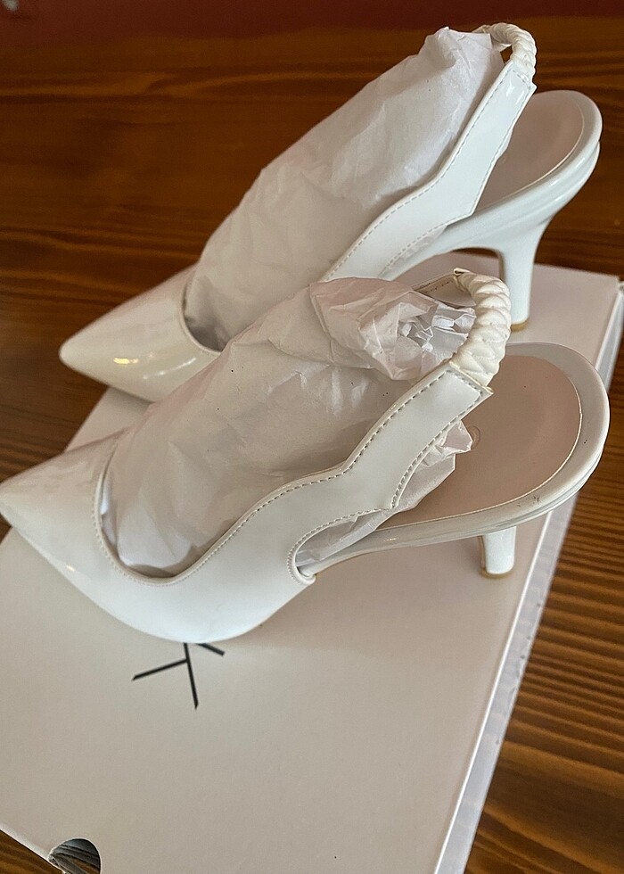 38 no Beyaz arkadan lastikli rugan stiletto - Görsel 4