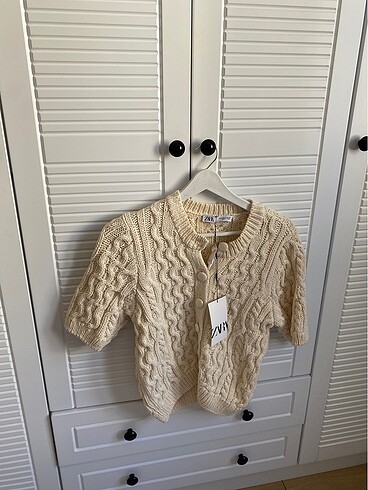 Zara krem hırka