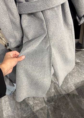 Bershka Kemerli Gri Kaban