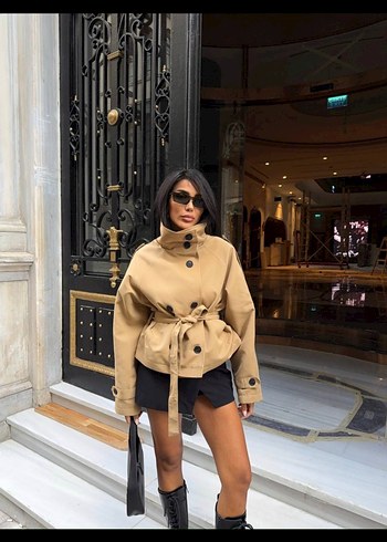 Kemerli Kısa Camel Deri Trençkot