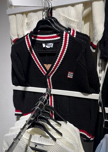 Beyaz Örgü kazak - Görsel 4