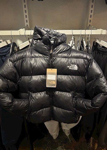 Siyah Yüksek Yakalı Kısa Mont - Görsel 2