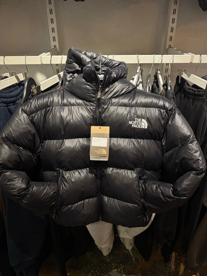 Siyah Yüksek Yakalı Kısa Mont - Görsel 2