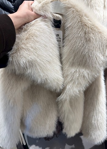 Kadın Bej Suni Kürk Ceket - Görsel 4