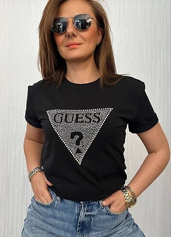 xl Beden Guess tshirt