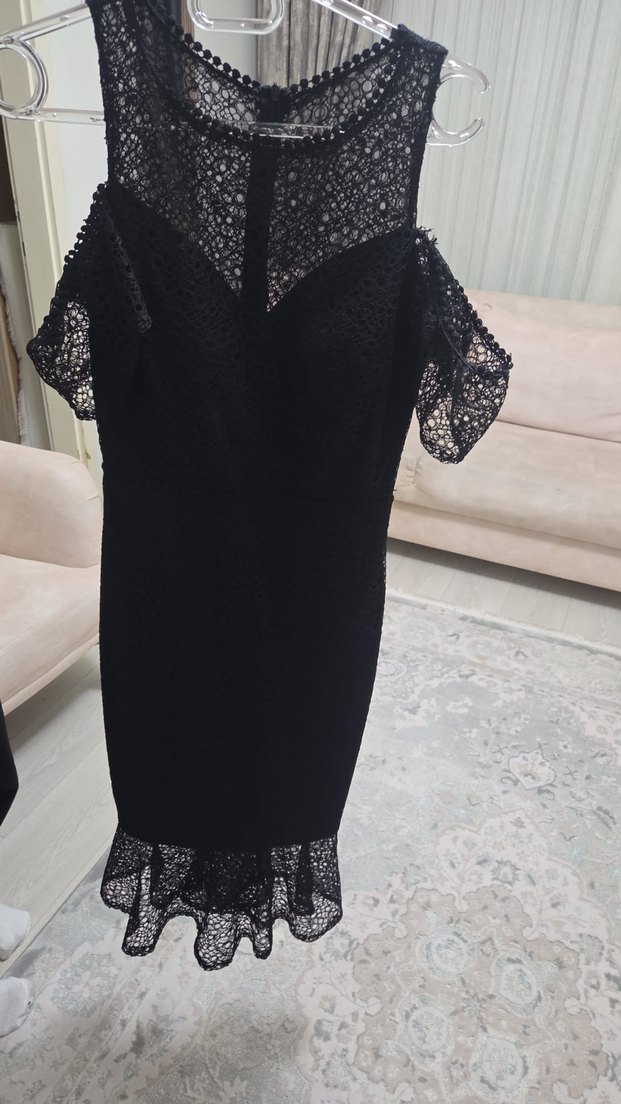 Siyah Straplez Dantelli Midi Abiye Elbise - Görsel 4