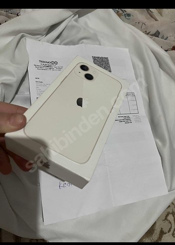 Beyaz iPhone kutusunda