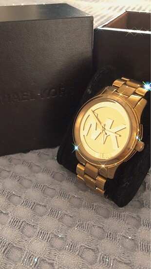 Micheal kors saat