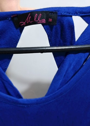 Kolsuz Sırt Detaylı Elbise - Görsel 3