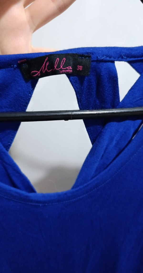 Kolsuz Sırt Detaylı Elbise - Görsel 3