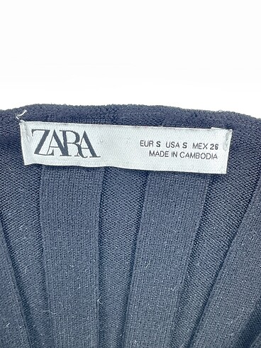s Beden siyah Renk Zara Bluz %70 İndirimli.