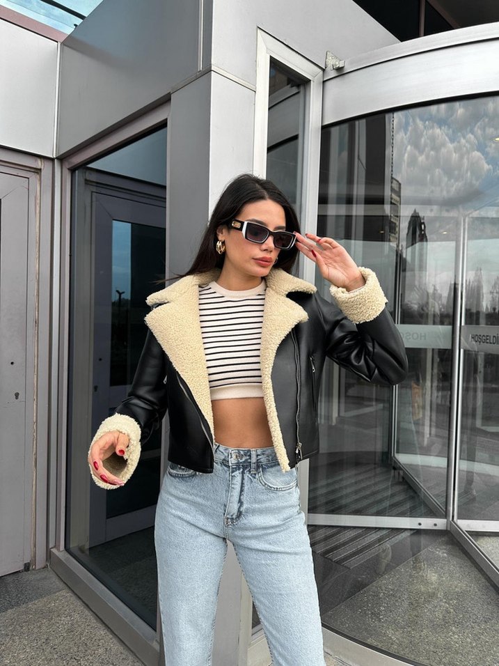 Kürk Detaylı Siyah Deri Kısa Kadın Ceket - Görsel 4