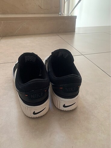 38 Beden siyah Renk Nike kadın spor ayakkabı