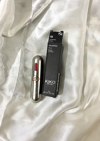 MAC Stack Siyah Maskara- Kiko 18 No Ruj - Görsel 2