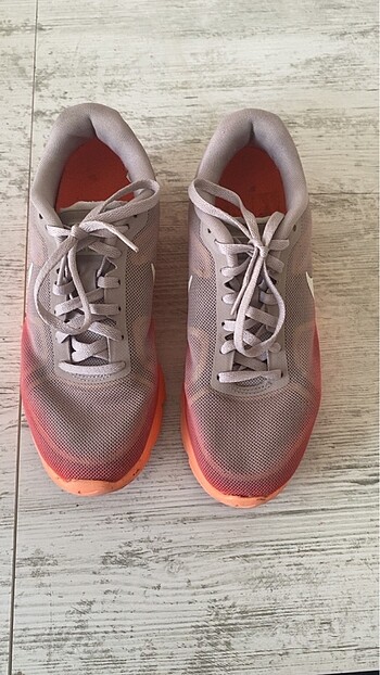 Nike air max turuncu ayakkabı