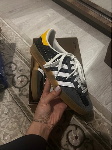 38 Beden adidas gazelle olympic