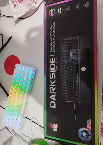 Renkli LED ışıklı mekanik klavye toplu fiyattır - Görsel 4