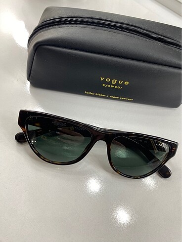 Beden çeşitli Renk VOGUE X HAİLEY GÜNEŞ GÖZLÜĞÜ